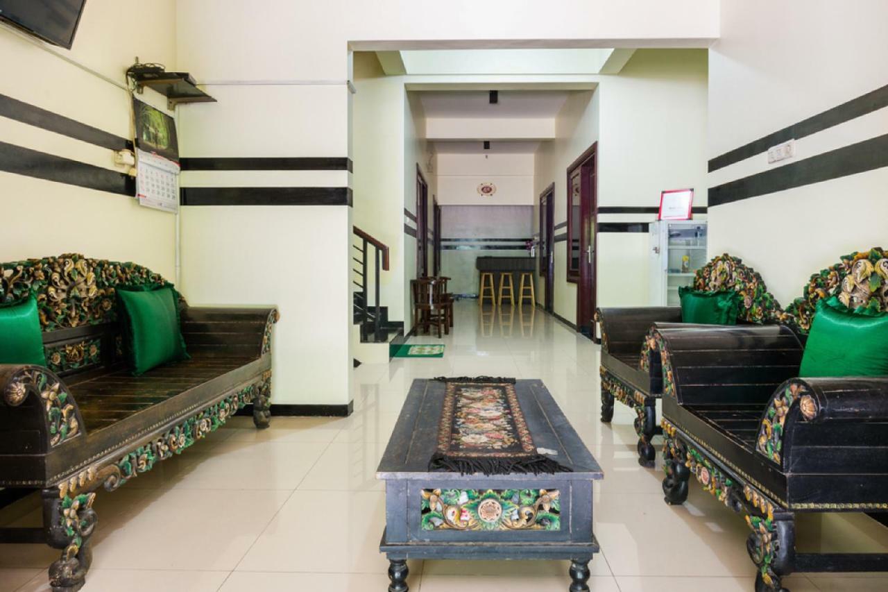 RedDoorz Syariah @ Ketintang Surabaya Hotel Luaran gambar